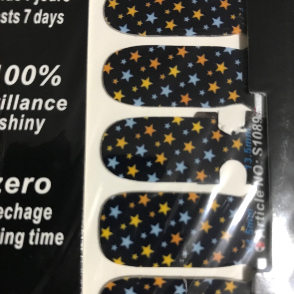 Nail strips - Picture 2 of 3
